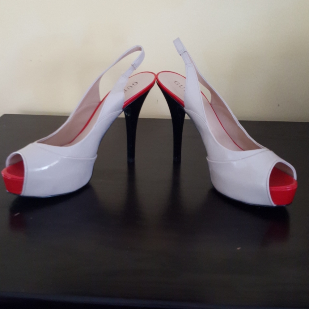 Shoes - Picture 4 of 4